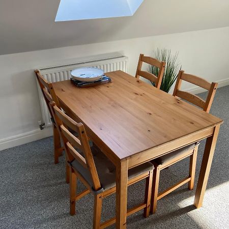 Swanage Holiday Penthouse Apartment, Moments From Beach And Town, On Site Parking, Fast Wifi, Sleeps Up To 6, Rated Exceptional Eksteriør billede